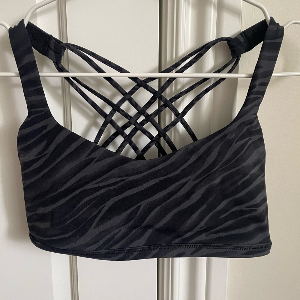 Lululemon free to be leopard sports bra
